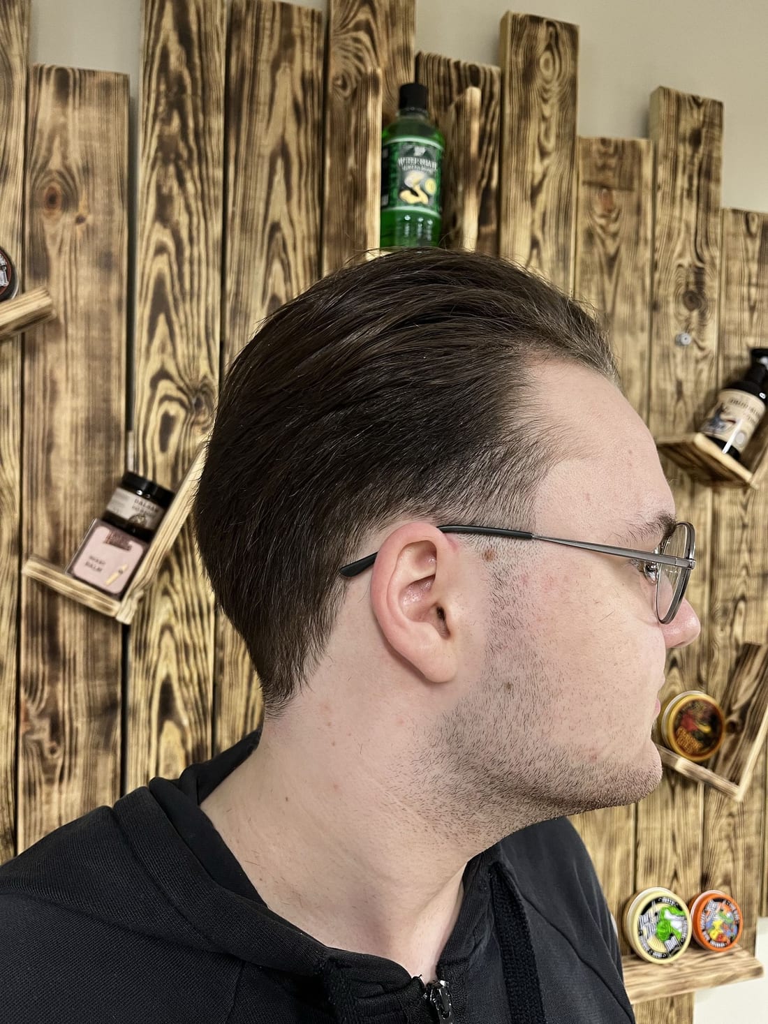 Precyzyjne cięcie wykonane w salonie Cięty Kocur